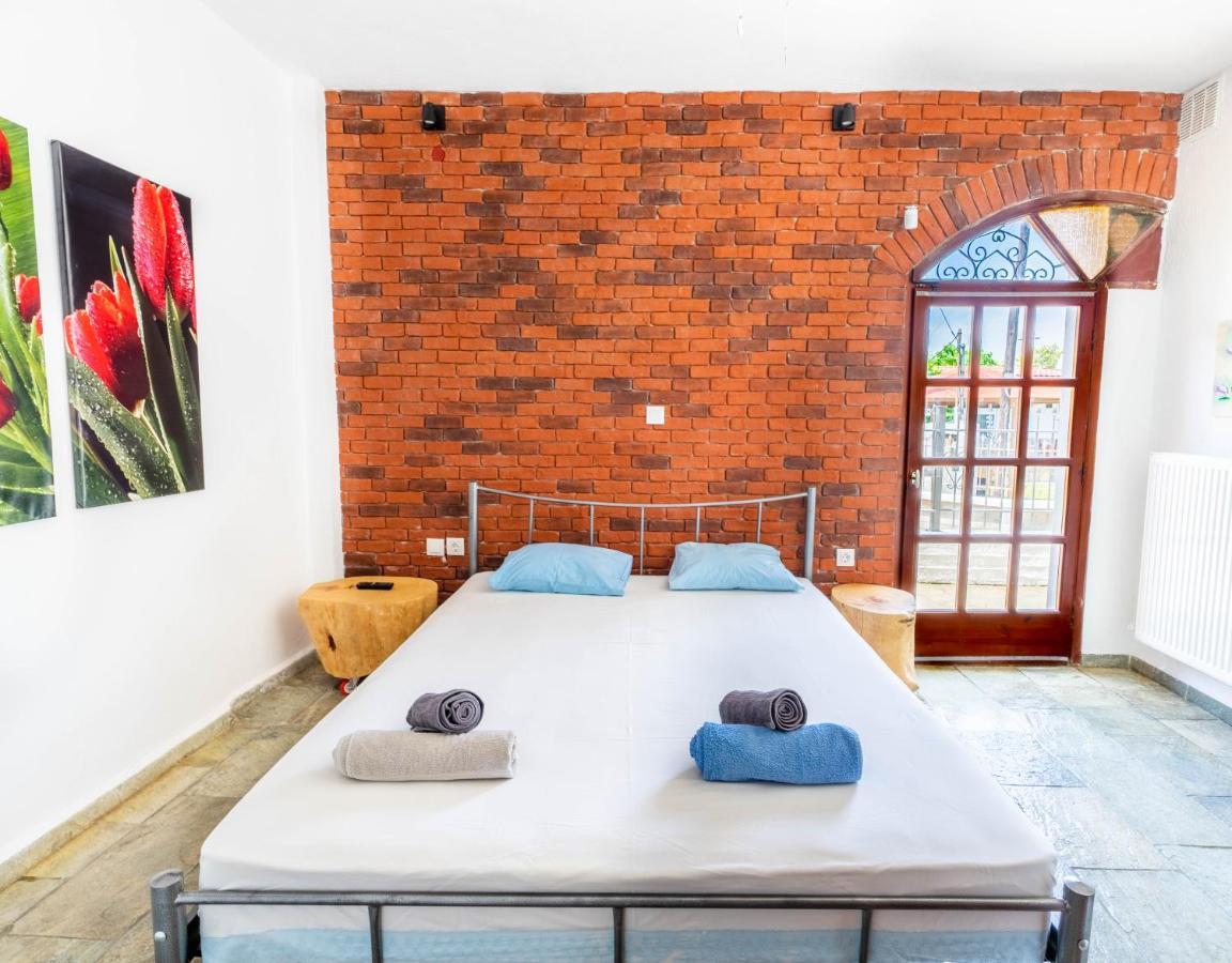 Stone House & Apartments Stavros  Exterior photo
